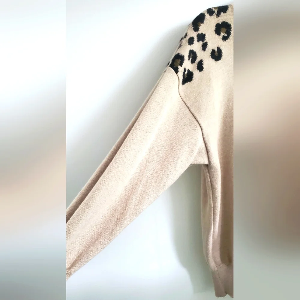 ESCADA - size 38/S- Vintage sweater with Leopard knit graphic - Picture 7 of 11